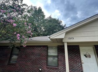 Hampton 1371-1373, Auburn, AL 36830