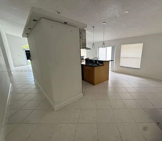 18171 NW 18th St — Photo 10