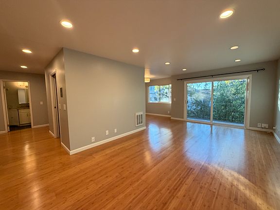 2nd image of 94 Bayo Vista Ave APT 305