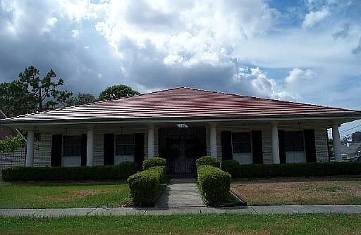 EXTERIOR FRONT