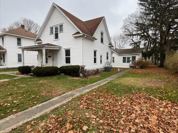 609 Sturgis St, Sturgis, MI 49091