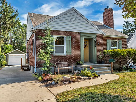 4th image of 742 E Bryan Ave