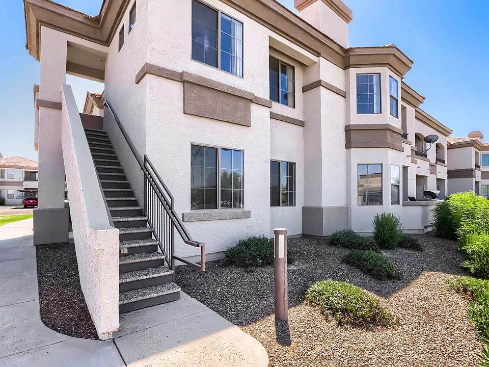 1941 S Pierpont Dr #2044