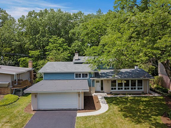 2nd image of 2950 Twin Oaks Dr