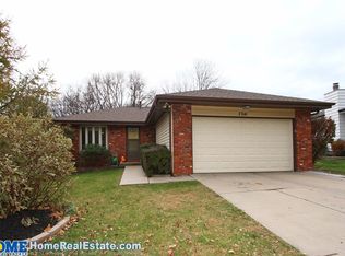 7341 Willow Ave, Lincoln, NE 68507