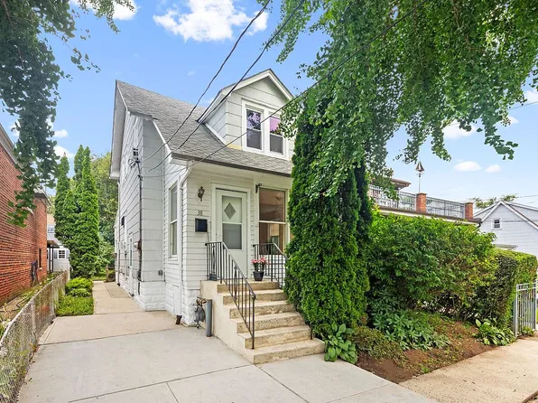 38 Tier St, Bronx, NY 10464