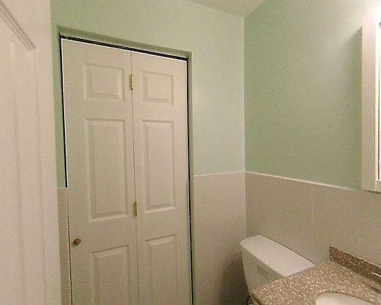 5th image of 31A Country Dr W