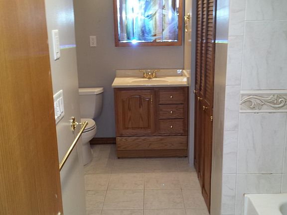 lower level bath