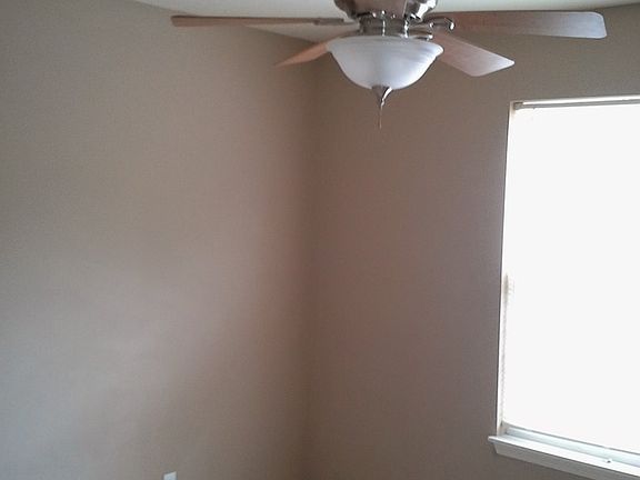 5th image of 7600 E 73rd Ter