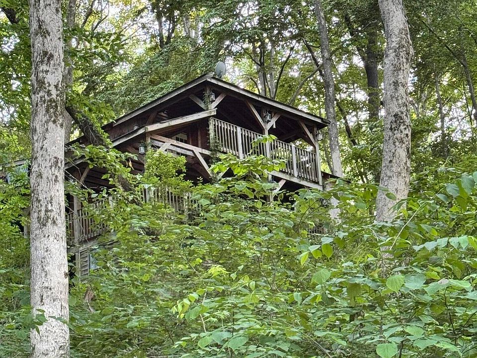 1st image of 159 Brasher Dr