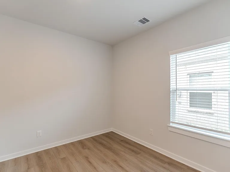 8555 Blueberry Ash St — Photo 19