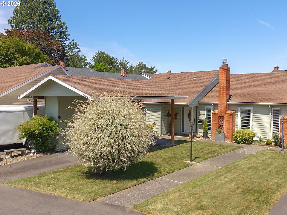 1st image of 4808 SW Wembley Pl