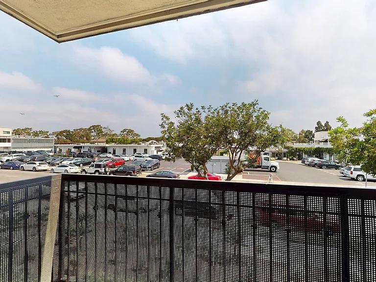 Eight 80 Newport Beach — Photo 146