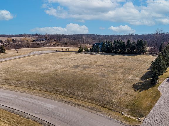 2nd image of 8148 Shadow Creek Ln