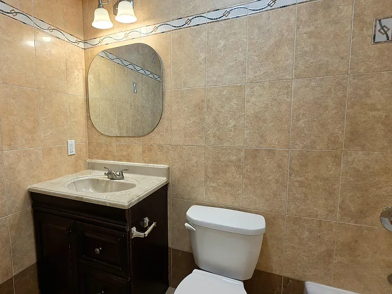 249 Winfield Ave #1 — Photo 5