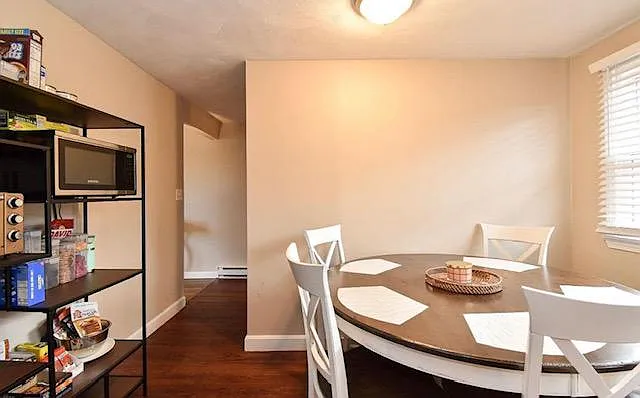 1588 Main St #10 — Photo 10