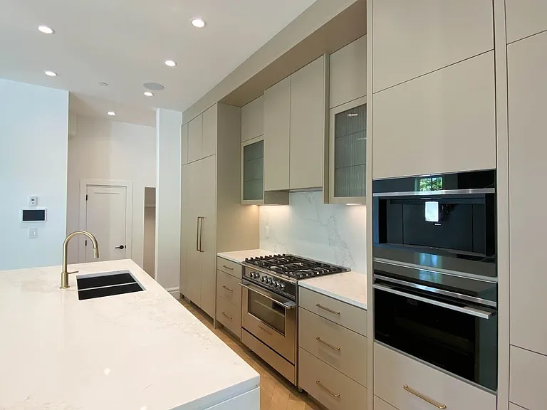 1368 W 43rd Ave #UPPER — Photo 9