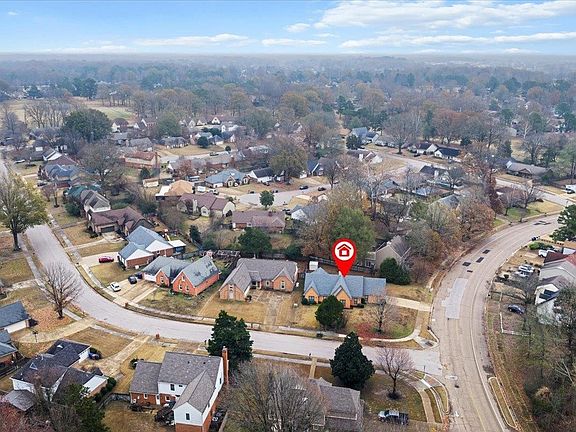 3rd image of 9259 Curling Pond Ln