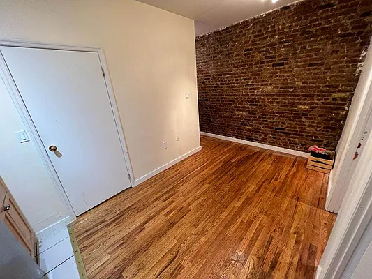 Rented by Best Apartments North Inc | media 21