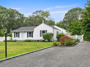 8 Norbury Rd, Hampton Bays, NY 11946