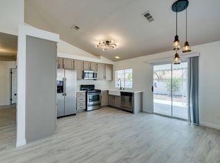 5917 Waveland Dr, Las Vegas, NV 89130