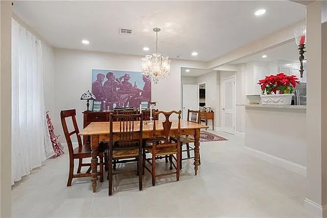 1012 W 11th Ave — Photo 15