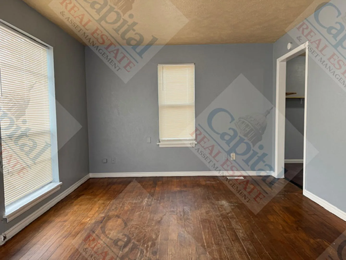 Cozy 2 Bedroom — Photo 3