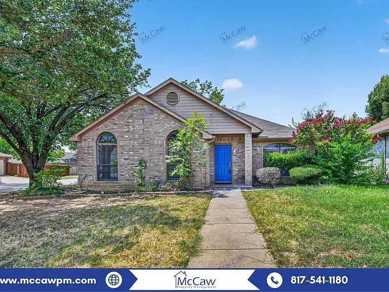 7001 Bentley Ave — Photo 1