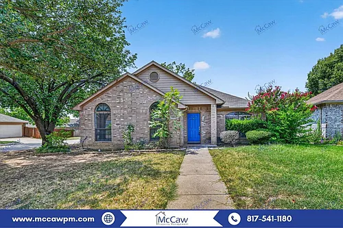 7001 Bentley Ave Photo 1