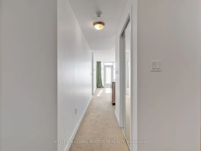 10 Navy Wharf Ct #2910 — Photo 2
