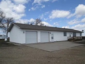 3 bed, 2.0 bath, 1600 sqft, $1,350 — Photo 1