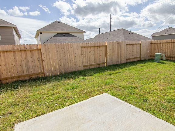 5th image of 24359 Bella Carolina Ct