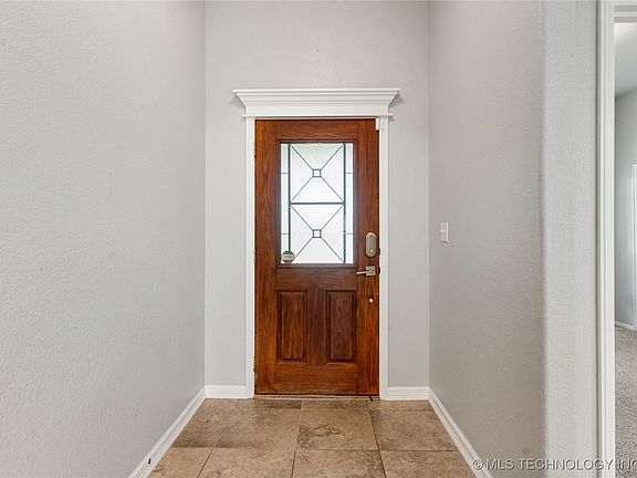 5th image of 2116 E 133rd Ct