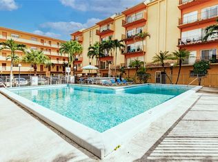 1900 W 54th St APT 213, Hialeah, FL 33012