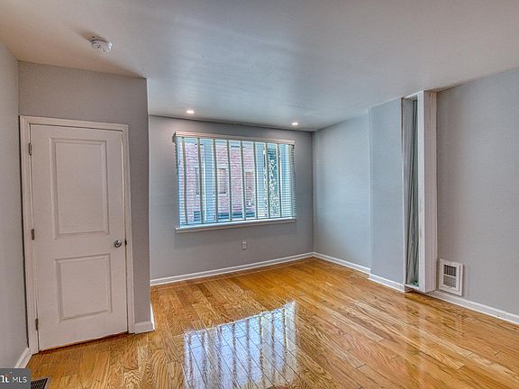 5th image of 1513 S Dorrance St