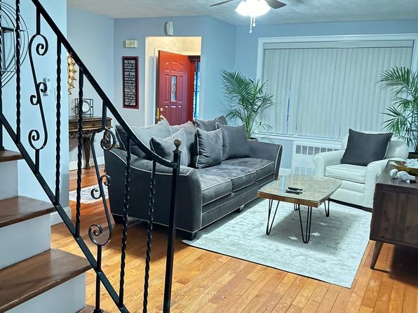 1318 E 87th St FLOOR 2