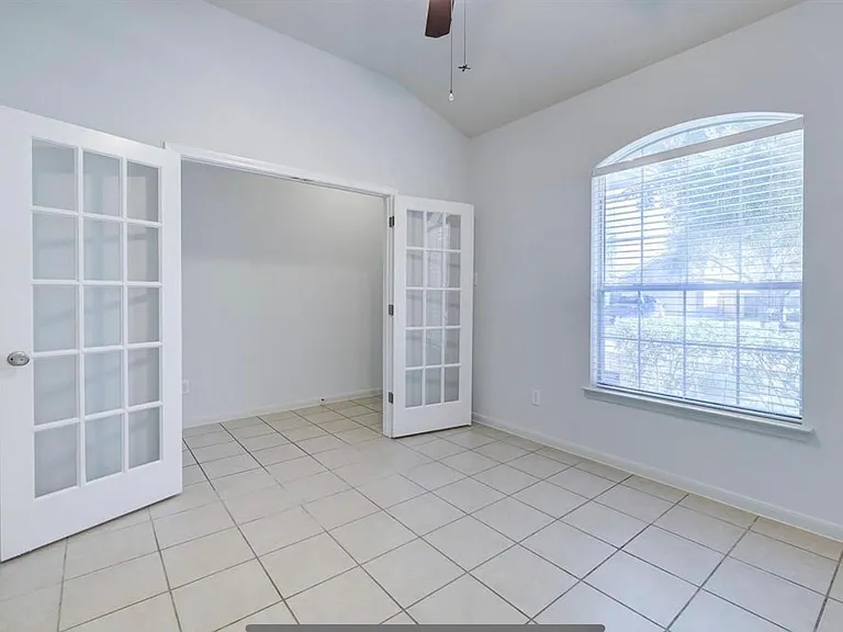6422 Richland Hills Dr — Photo 5