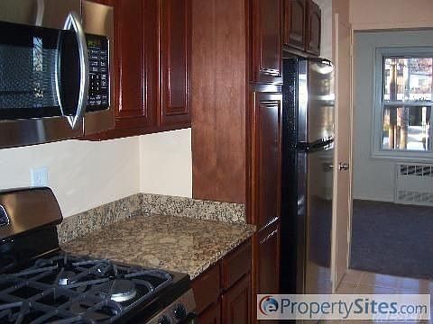 3rd image of 99 Randall Ave APT 1H