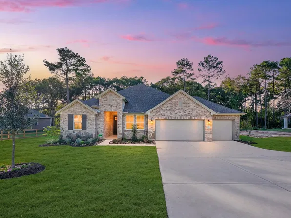 129 Roebuck Ln, New Waverly, TX 77358