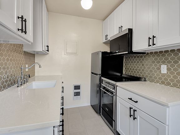 2nd image of 921 1st Ave W APT 312