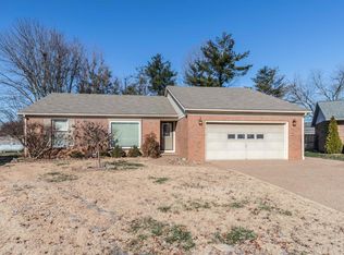 8200 Sherwood Ct, Evansville, IN 47715