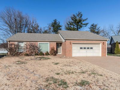 8200 Sherwood Ct, Evansville, IN, 47715