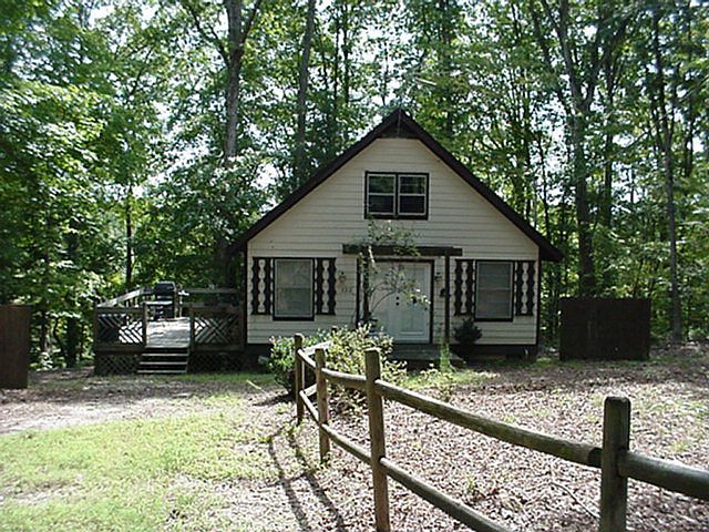 1st image of 122 Mariner Ct