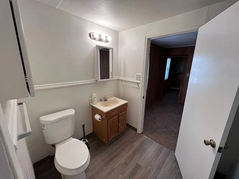 6513 Ash Ave — Photo 4