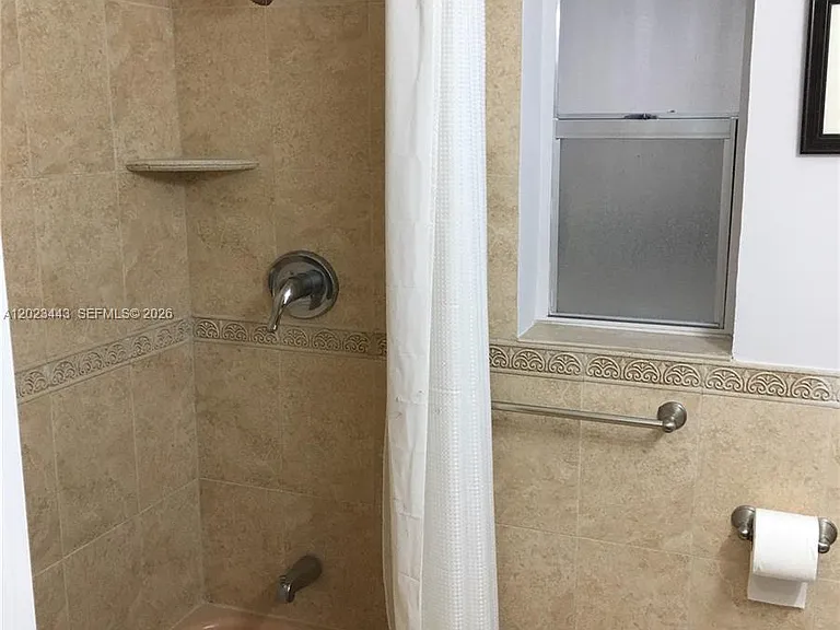 125 Edgewater Dr #7 — Photo 9