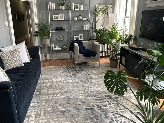 2nd image of 81 Romaine Ave APT 3R