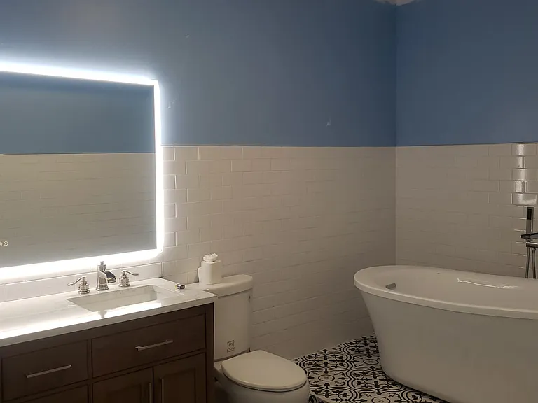 950 E Strong Rd — Photo 13