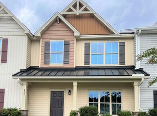 202 Swallowtail Ln, Goose Creek, SC 29445