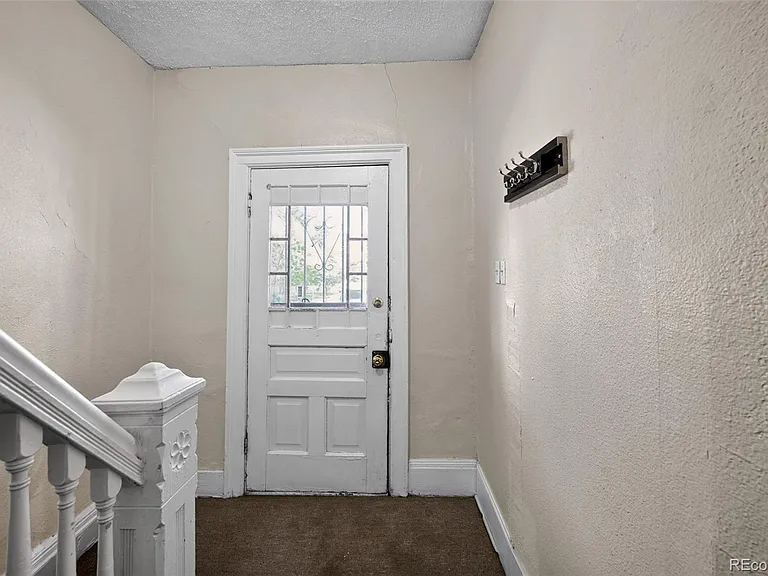 2134 N Lafayette St — Photo 3