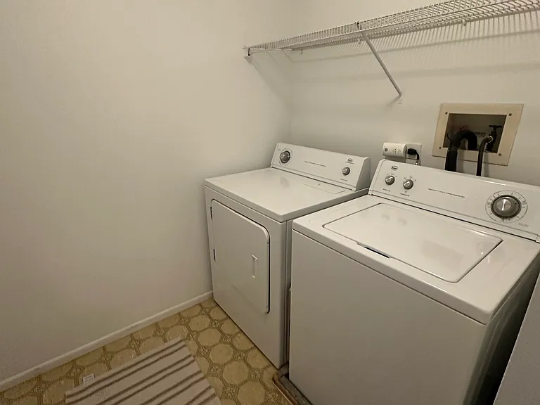 278 Stonehill Ln #C2 — Photo 9